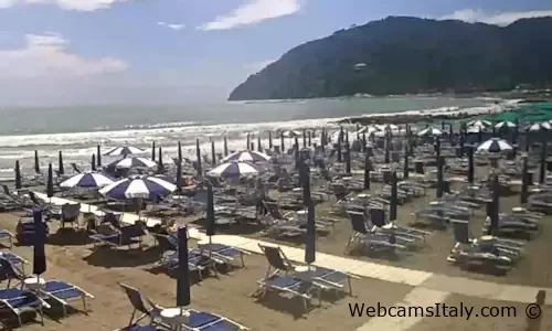 Fiumaretta Di Ameglia Beach