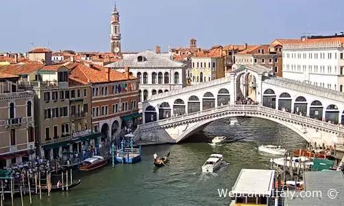 Rialto Bridge in Palazzo Bembo